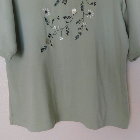 White Stag Top Ladies Size XL 16/18 Sage Green Embroidered Button Floral Casual - Picture 5 of 10